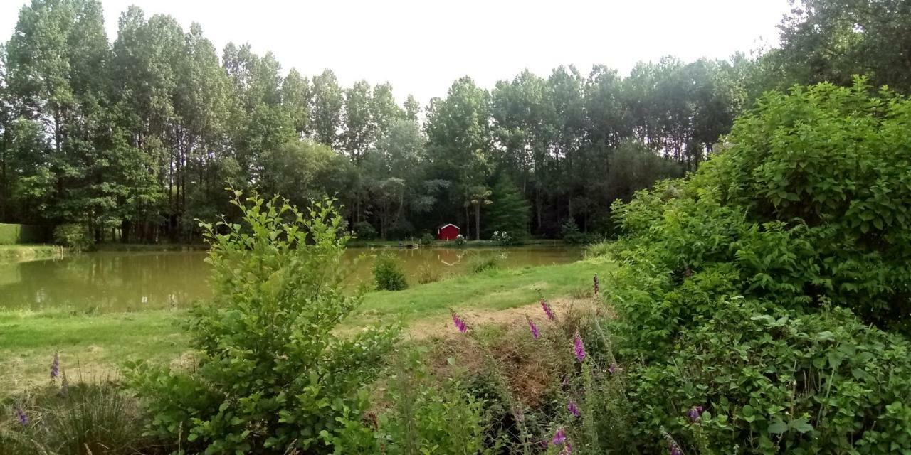 Gite Chouchou Ize Экстерьер фото